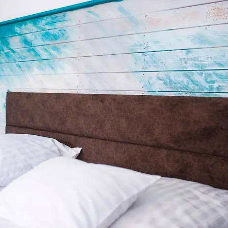 فندق مبيت وإفطار Q-panzio 4*