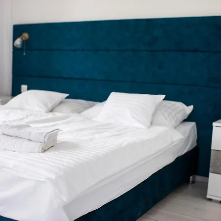 Q-panzio 4* تاتا